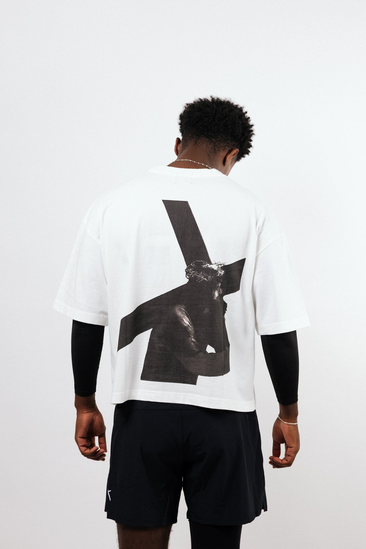He is Worthy Frayed Cropped Tee - White